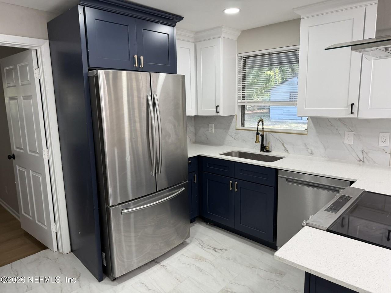 85064 Radio Ave - Photo 6 of 27