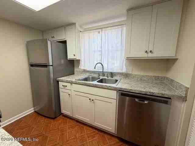 5627 Pinebay Cir S - Photo 6 of 24