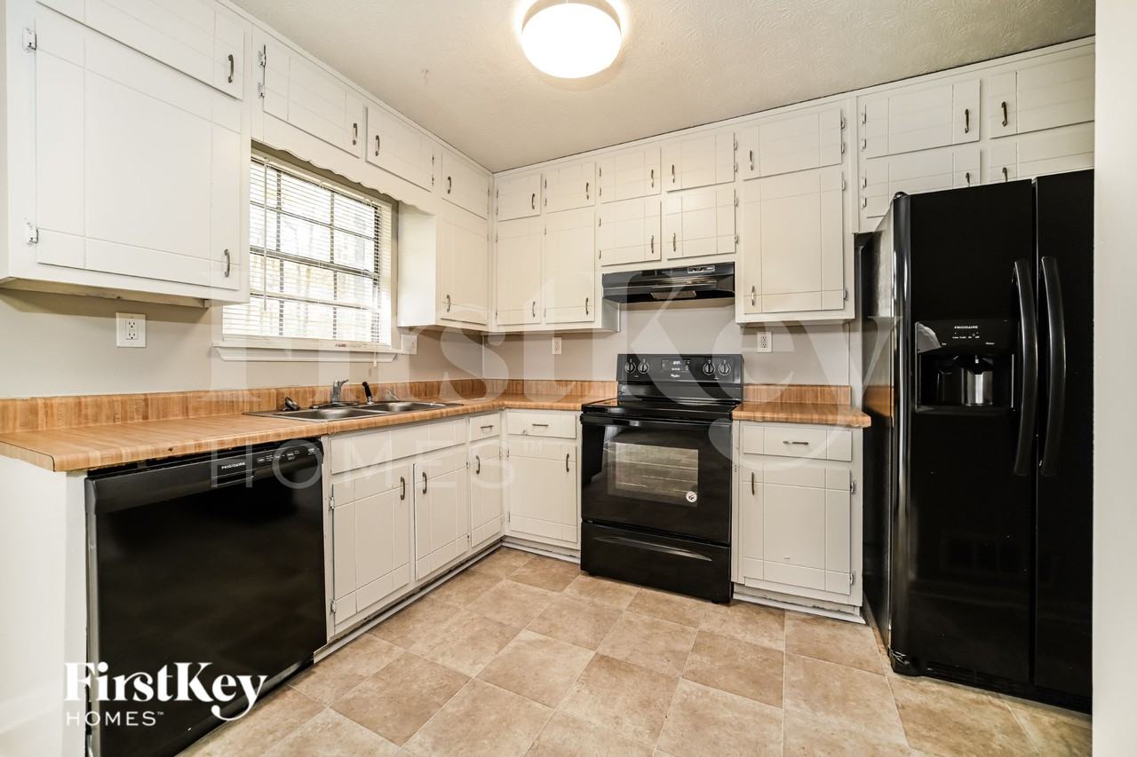 5516 Liberty Rd - Photo 7 of 15