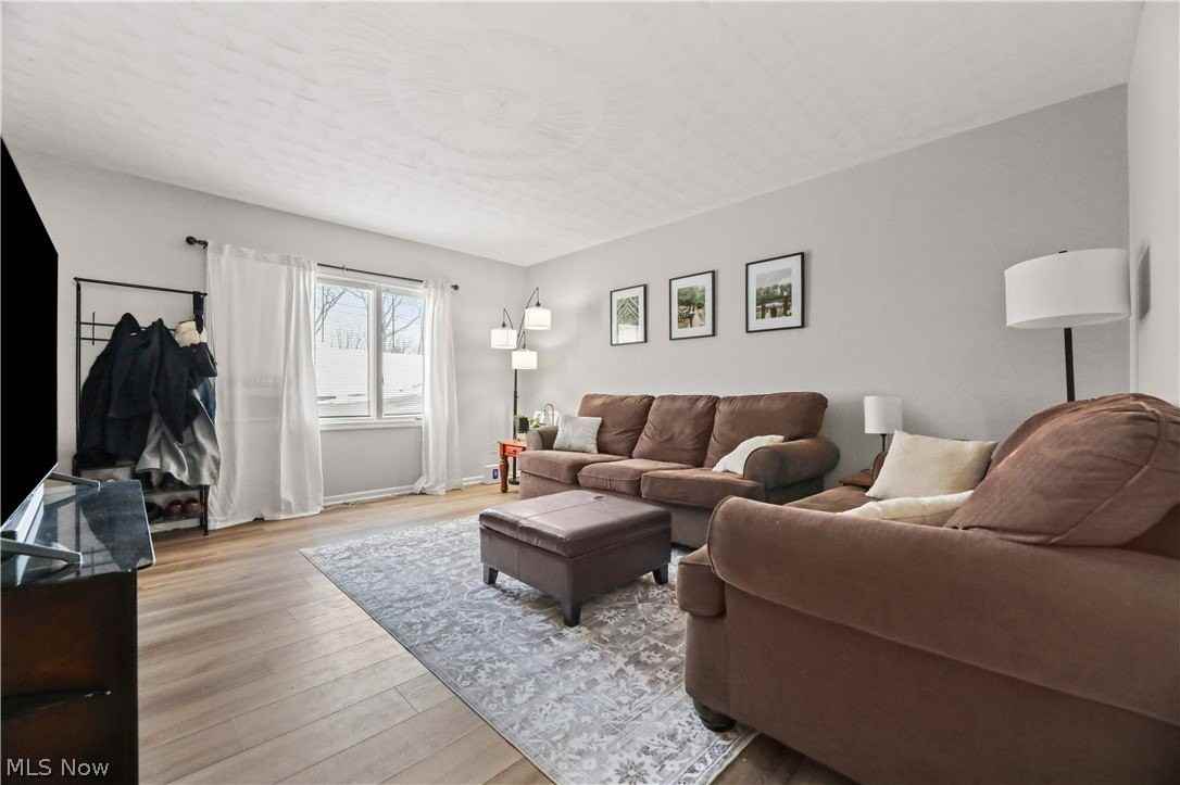 12447 Cleveland Ave Nw - Photo 4 of 49