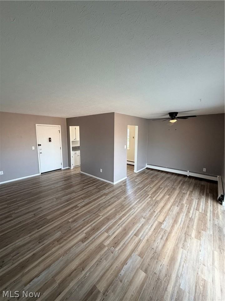 9976 Darrow Rd #6 - Photo 3 of 21