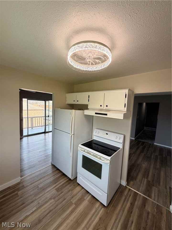 9976 Darrow Rd #6 - Photo 4 of 21