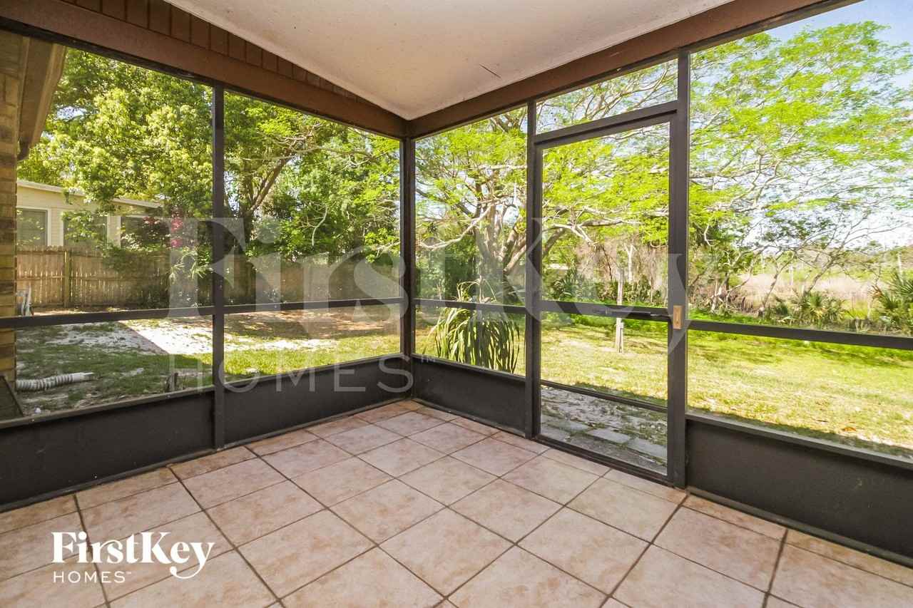 516 Gaspar Ave - Photo 7 of 15