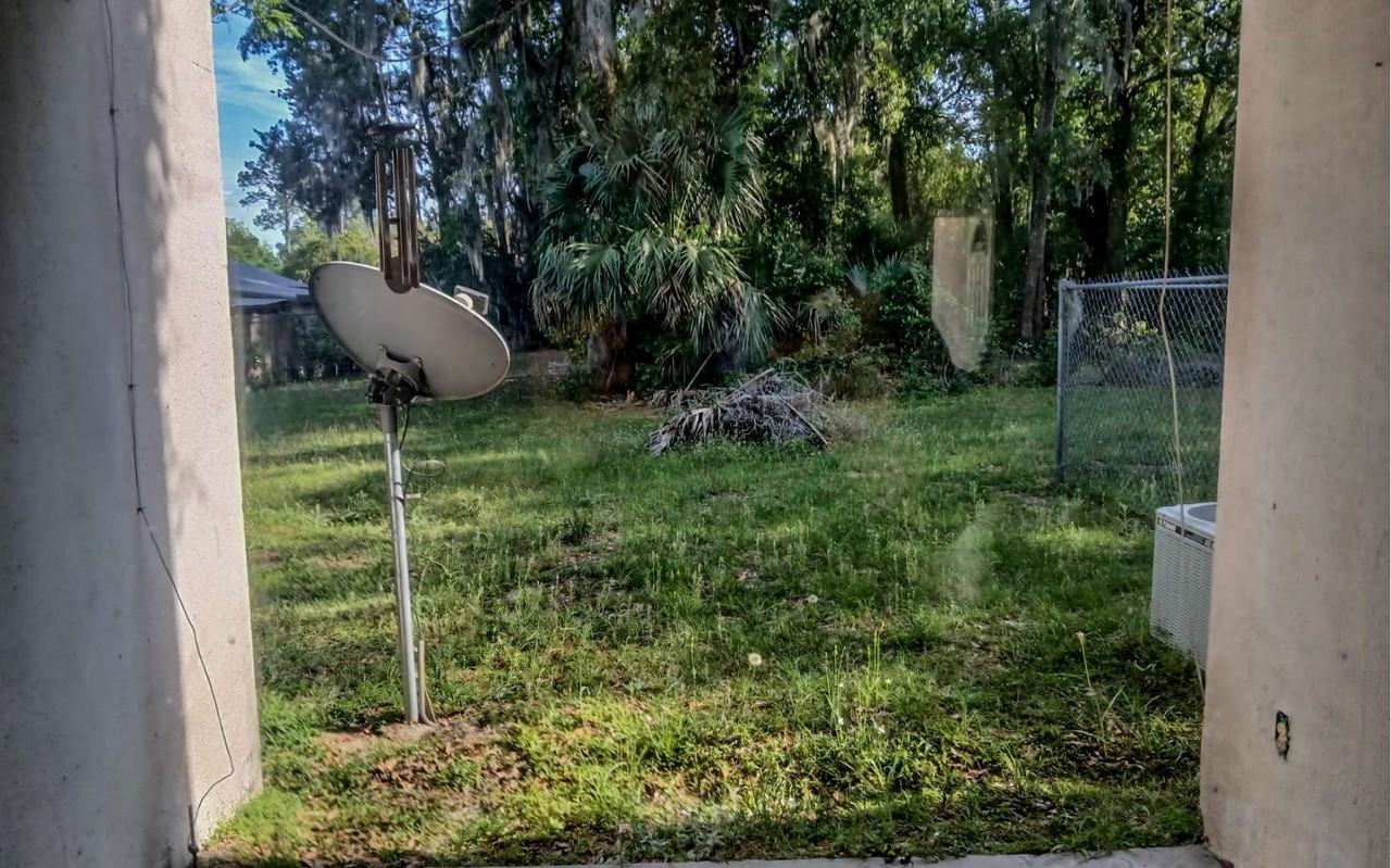 996 Se Putnam St - Photo 4 of 7