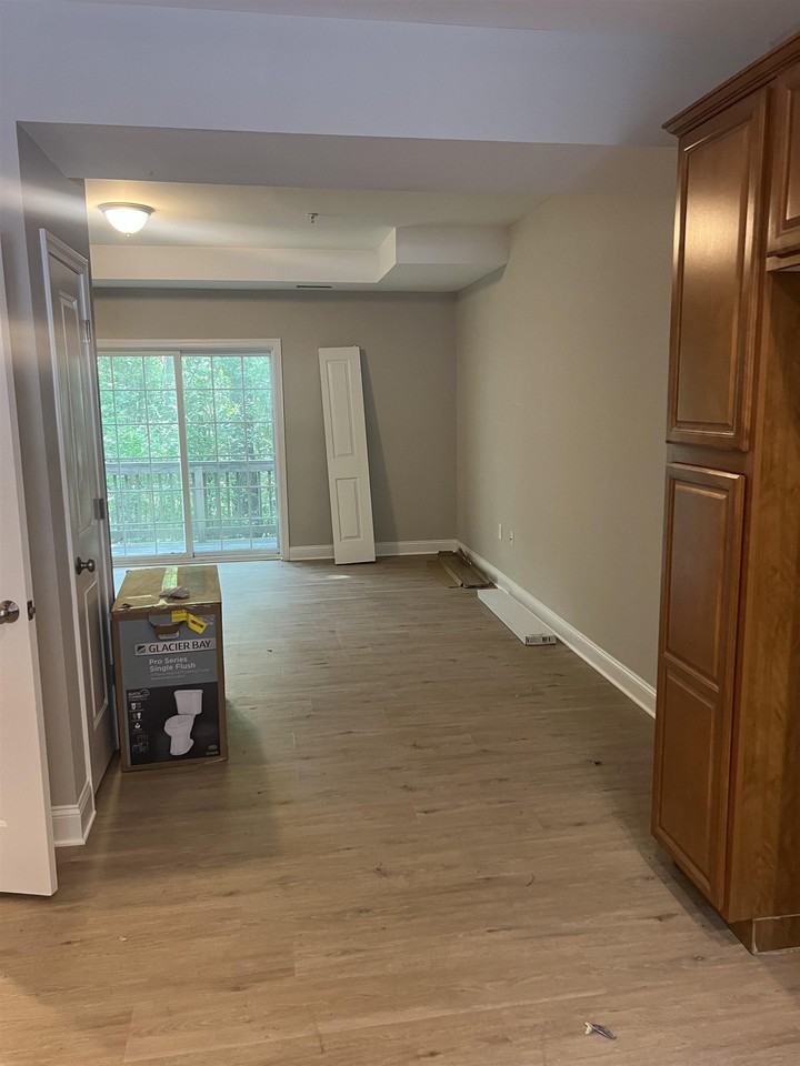 27 Clancy Dr - Photo 4 of 22