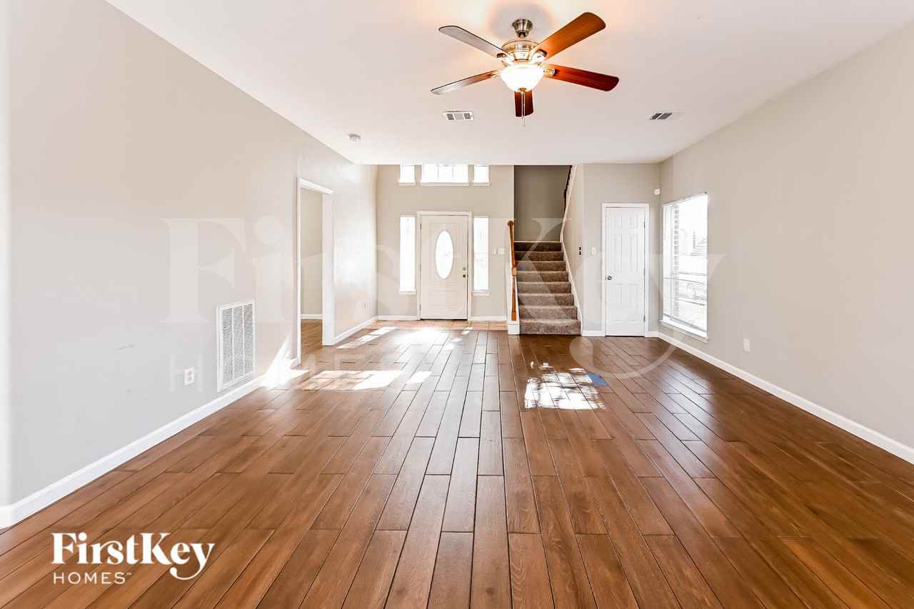 3117 Bay Creek Dr - Photo 7 of 15