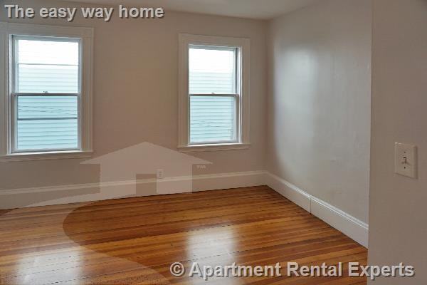 40 Calvin St #2 - Photo 2 of 9