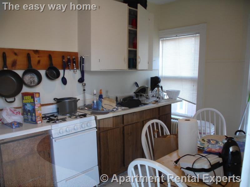 185 Lowell St #5 - Photo 4 of 6