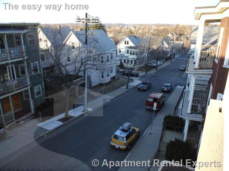 185 Lowell St #5 - Photo 6 of 6