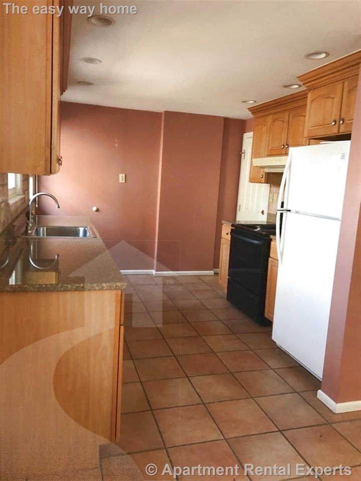 88 North St - Photo 5 of 12