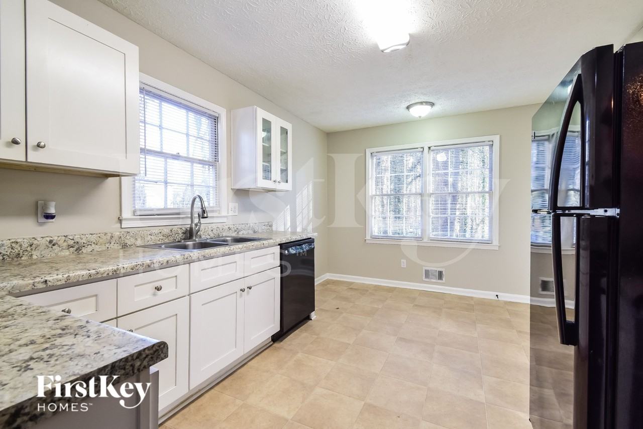 213 Mill Trce - Photo 4 of 16