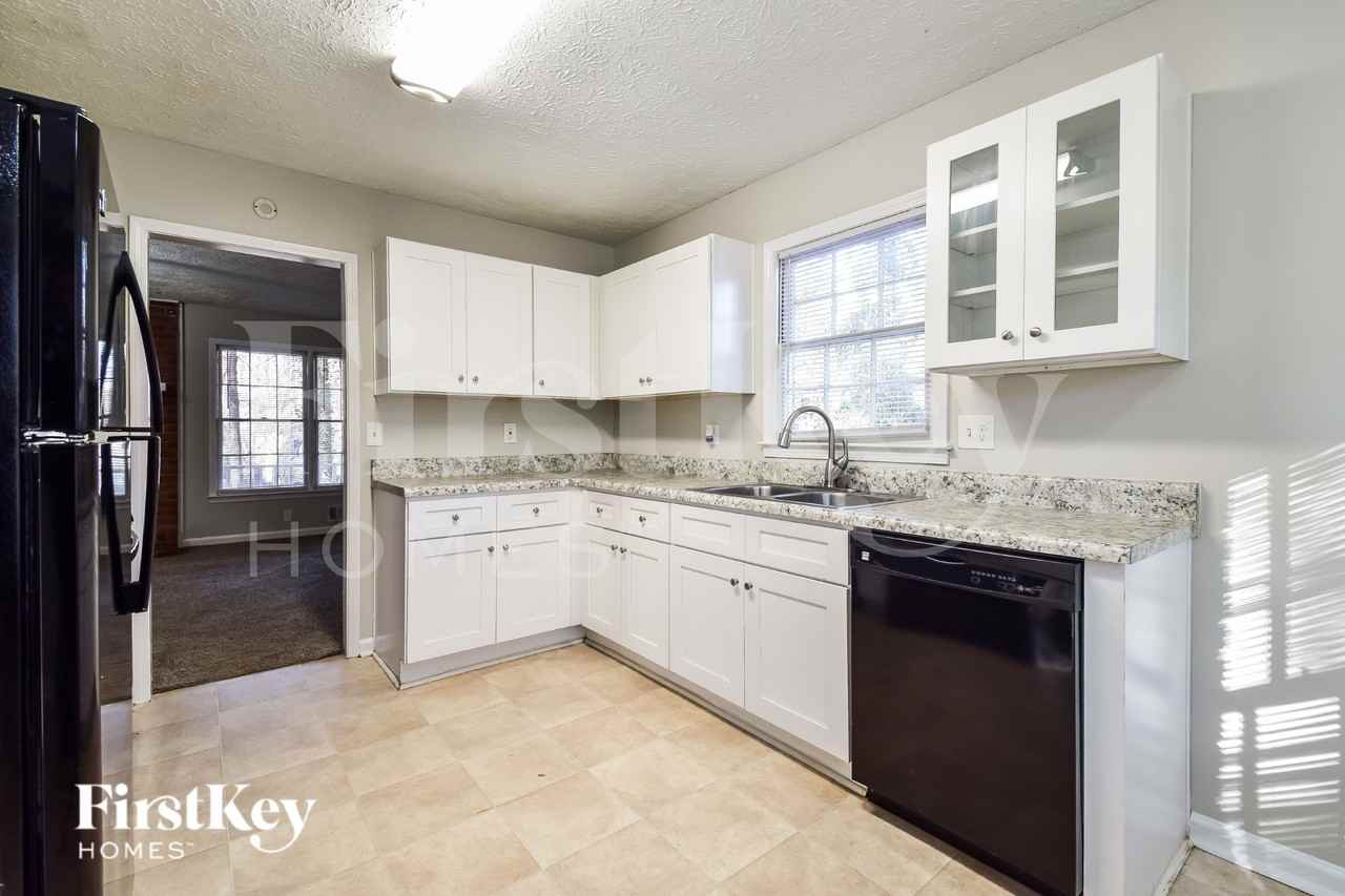 213 Mill Trce - Photo 6 of 16