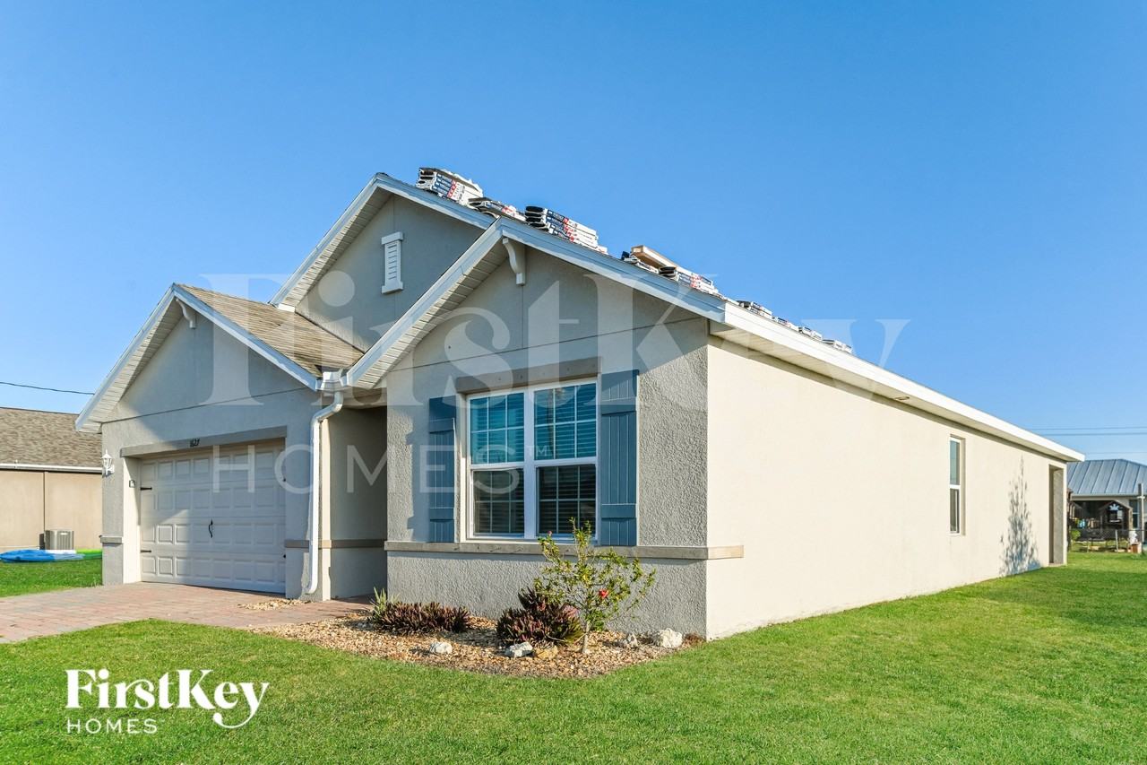 1627 Sw 25th Ln - Photo 2 of 16