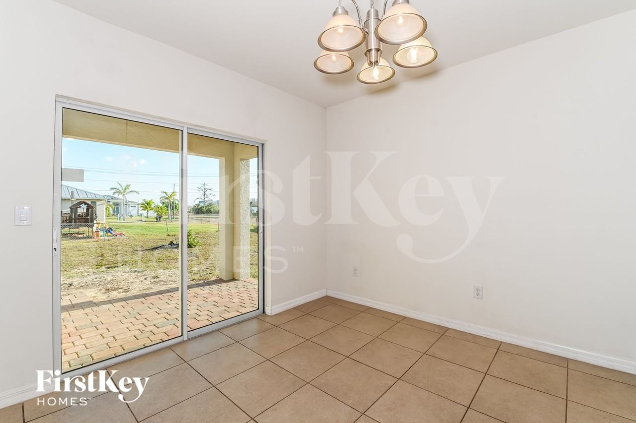 1627 Sw 25th Ln - Photo 5 of 16