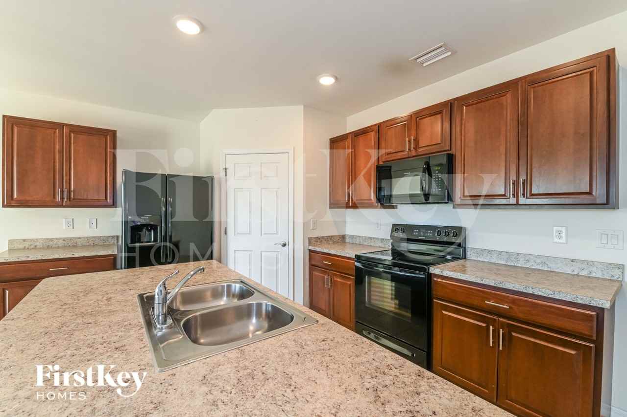 1627 Sw 25th Ln - Photo 6 of 16