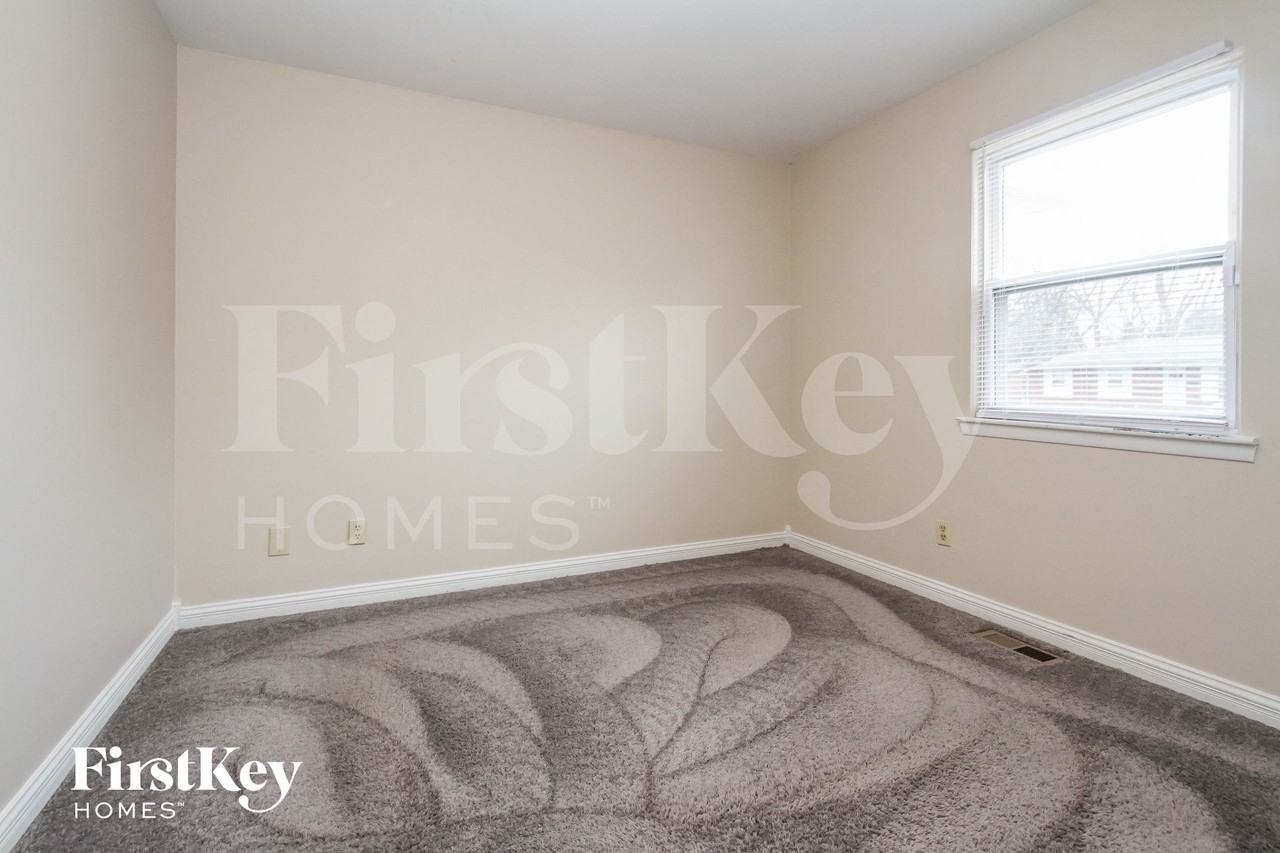 1426 Moores Mnr - Photo 7 of 15