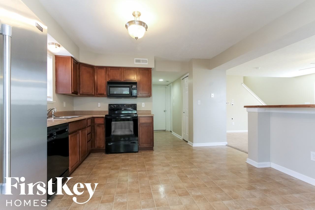 11438 Lucky Dan Dr - Photo 5 of 15