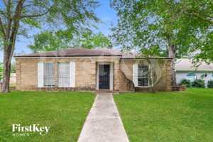 featured image of 1 Midwood Cir