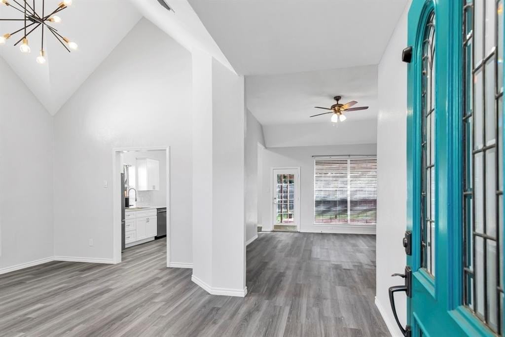 5105 Haydenbend Cir - Photo 3 of 31