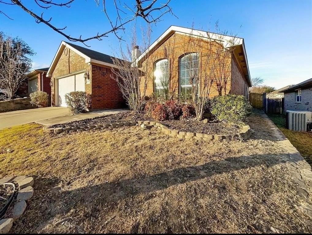 3916 Big Thicket Dr - Photo 4 of 14