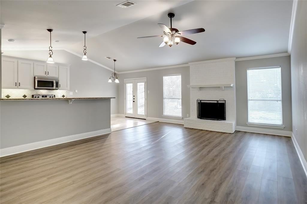 110 Wildbriar St - Photo 3 of 18