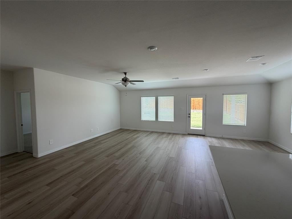 2203 Rannoch St - Photo 6 of 13