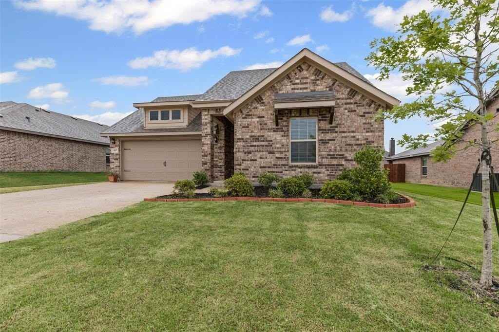 4807 Avion Dr - Photo 2 of 16