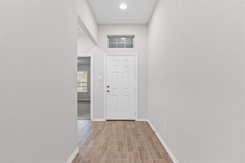 4807 Avion Dr - Photo 3 of 16