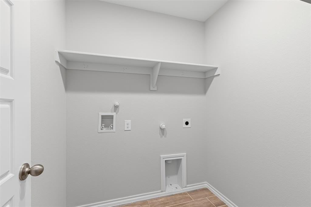 4807 Avion Dr - Photo 7 of 16