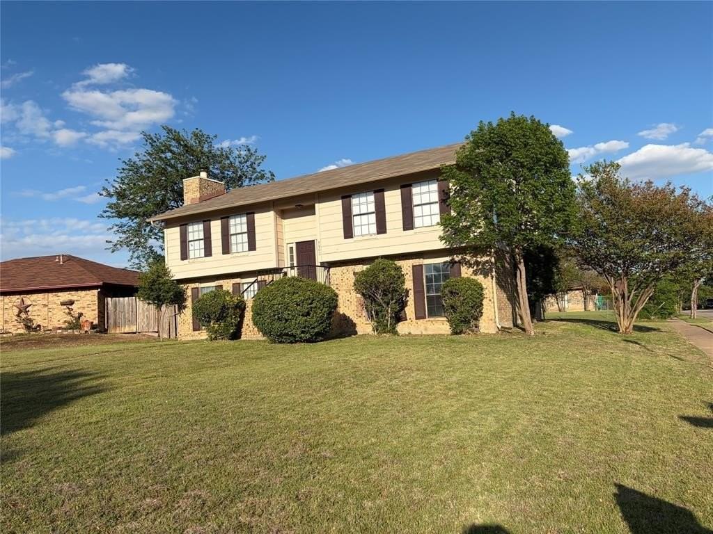 7302 Elderberry Cir - Photo 2 of 17