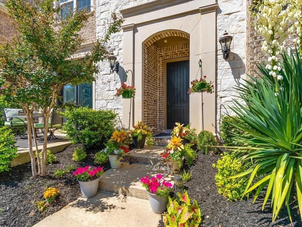 408 Montpelier Dr - Photo 2 of 40