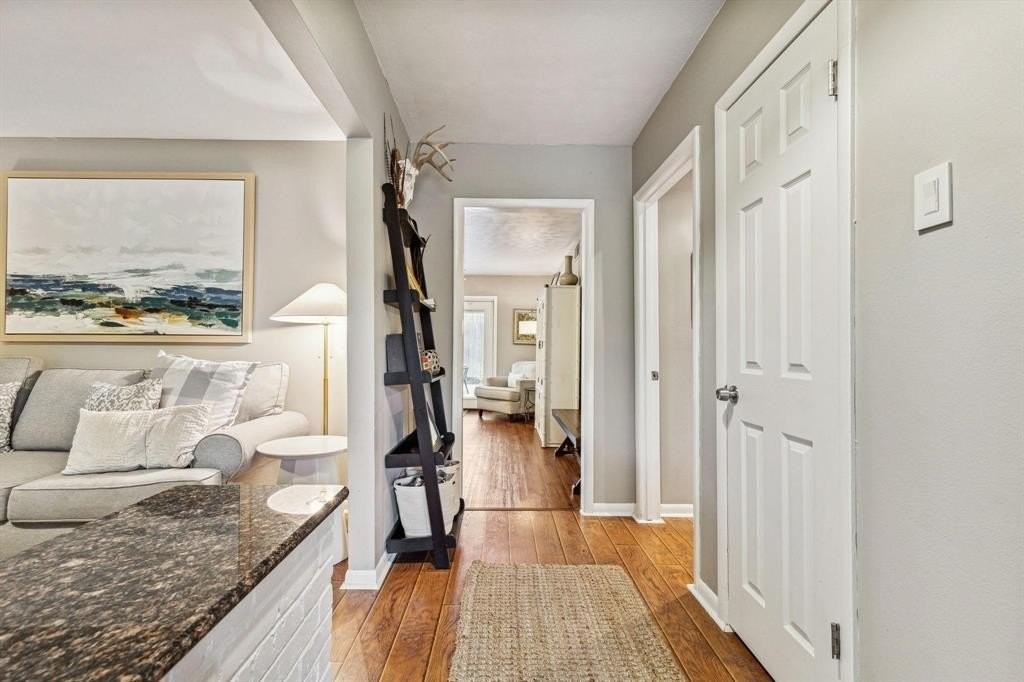 2127 Clarksdale Dr - Photo 4 of 18