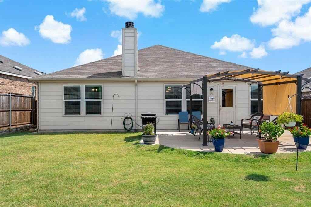 1413 Vernon Dr - Photo 5 of 28