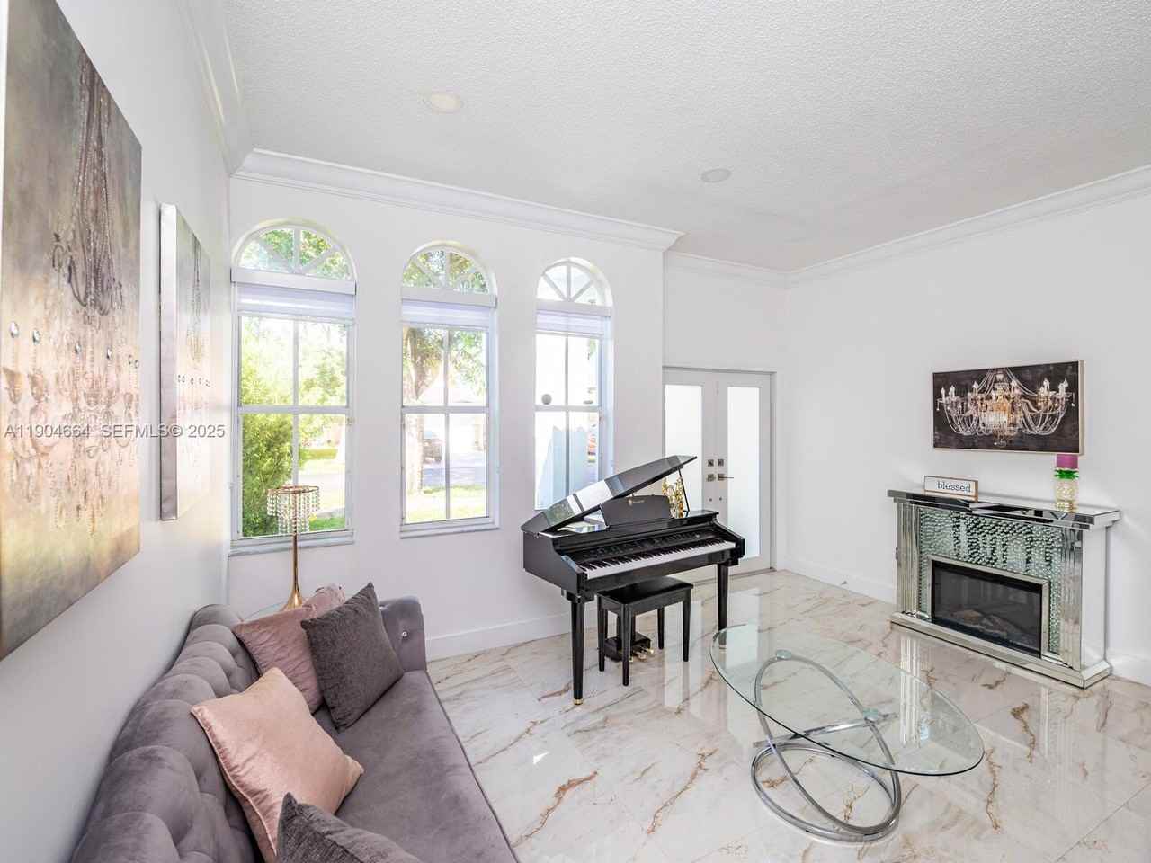 16332 Southwest 83rd Lane - Photo 2 of 40