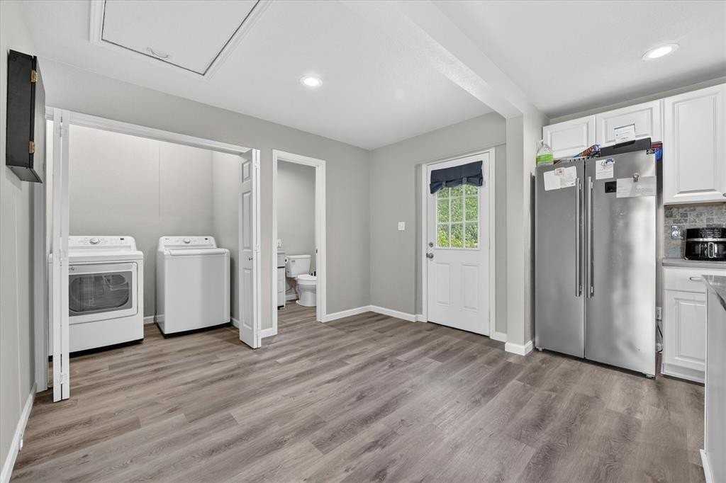 324 N Shore Pl - Photo 5 of 23