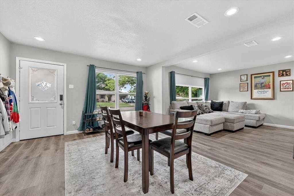 324 N Shore Pl - Photo 6 of 23