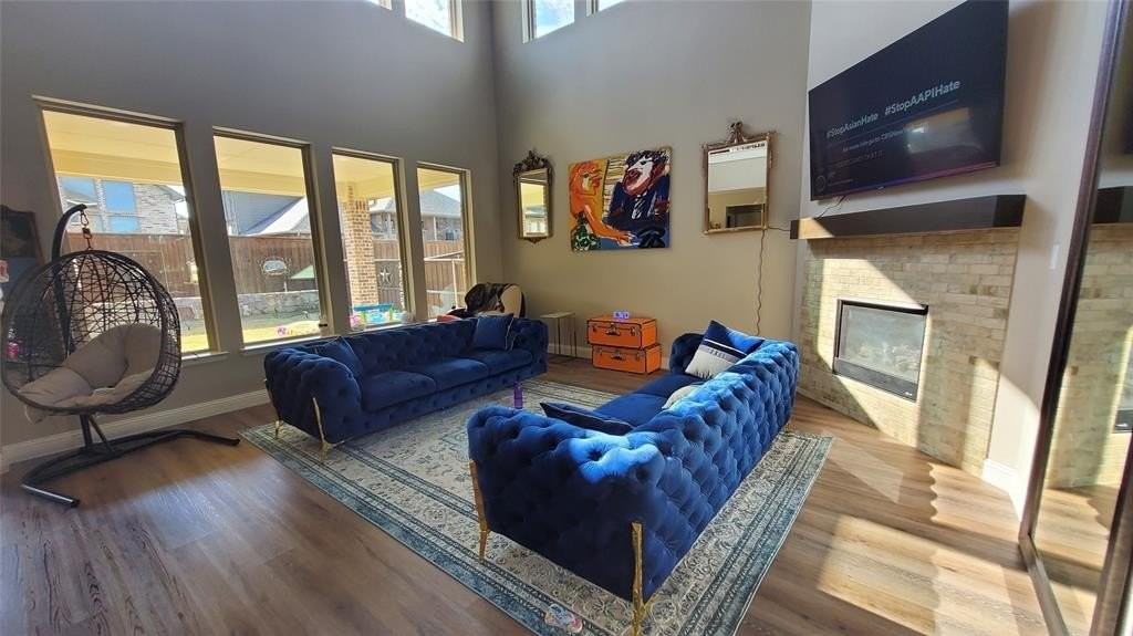 810 Elm Park Dr - Photo 4 of 39