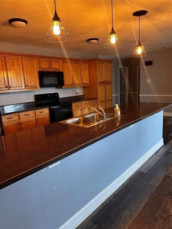 1902 Ramblewood Ct - Photo 2 of 9