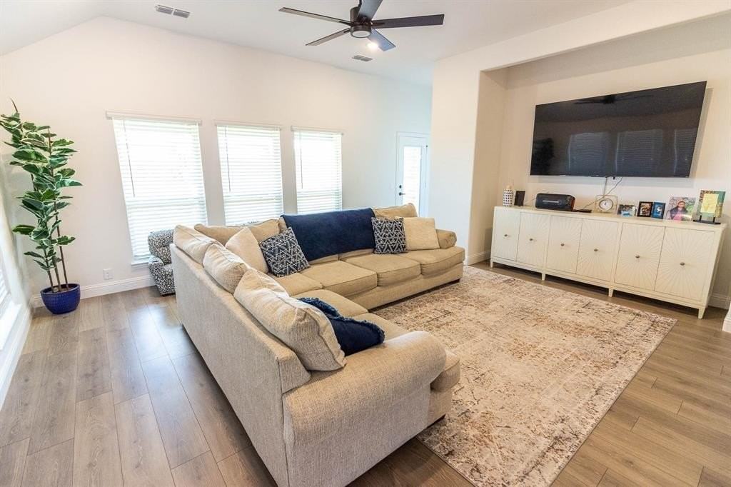 3743 Brookgreen Ln - Photo 2 of 17