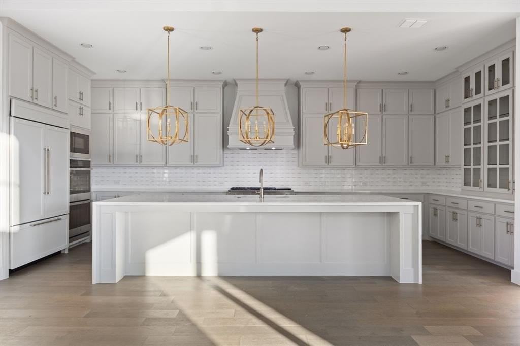 3801 Lacefield Dr - Photo 4 of 40