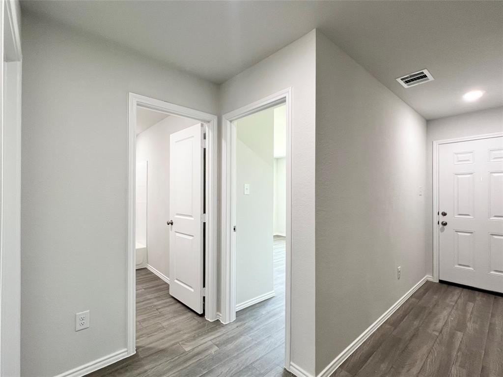 544 Quail Meadows Dr - Photo 3 of 34