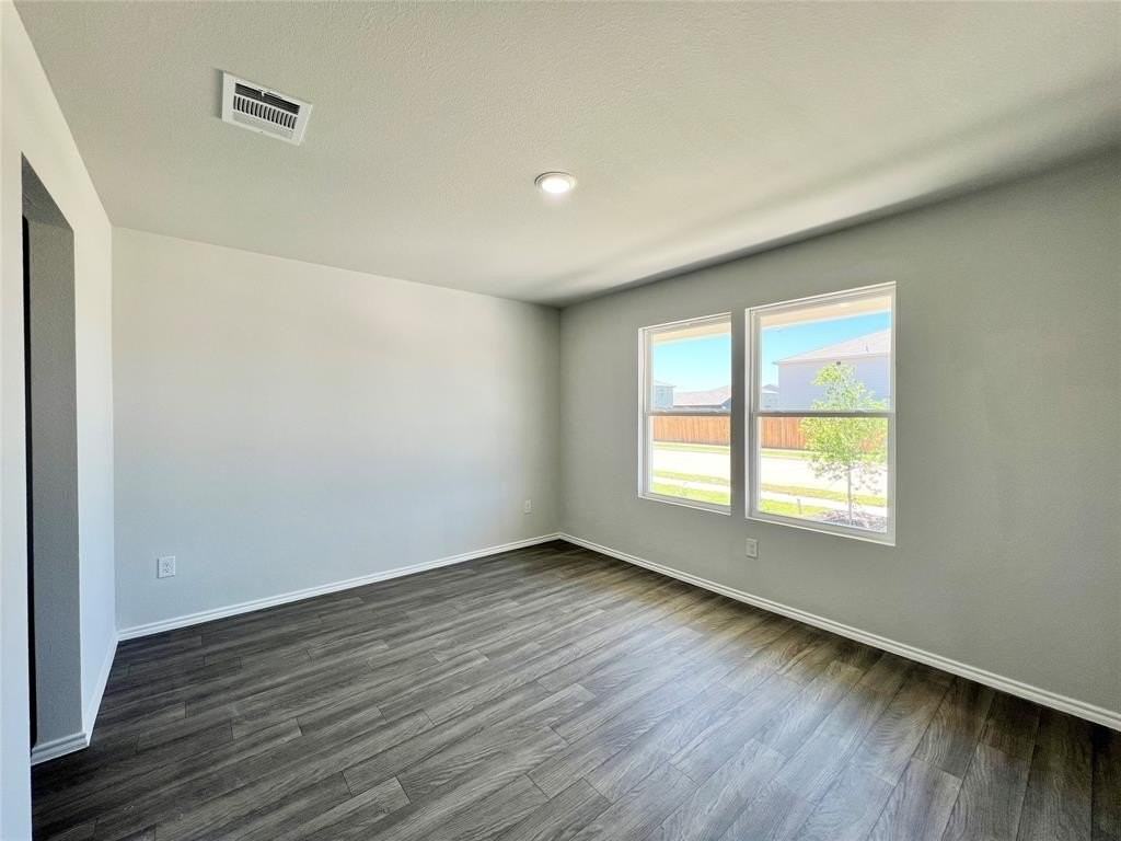 544 Quail Meadows Dr - Photo 4 of 34