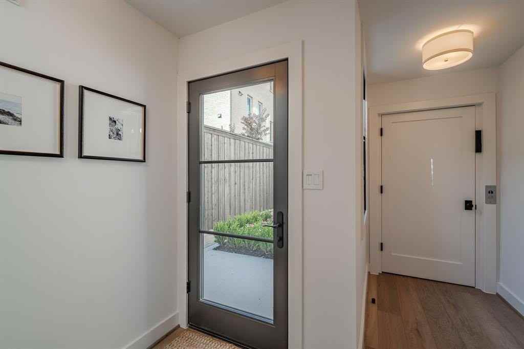 4128 University Blvd #2 - Photo 3 of 39