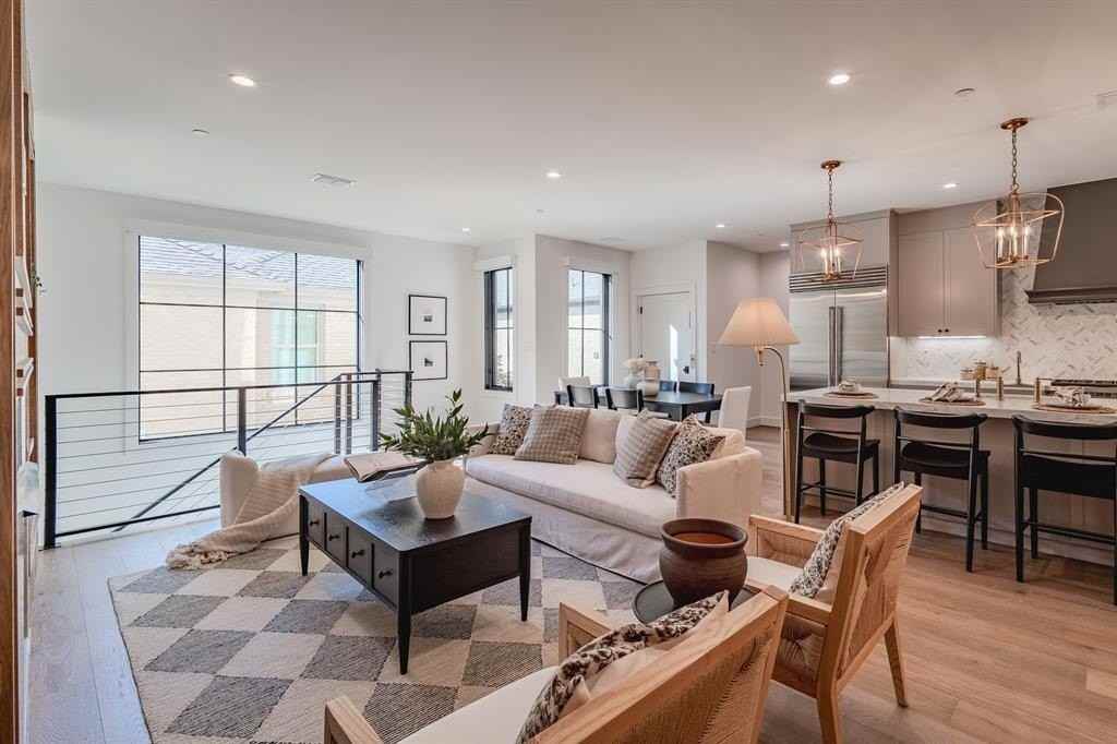 4128 University Blvd #2 - Photo 7 of 39