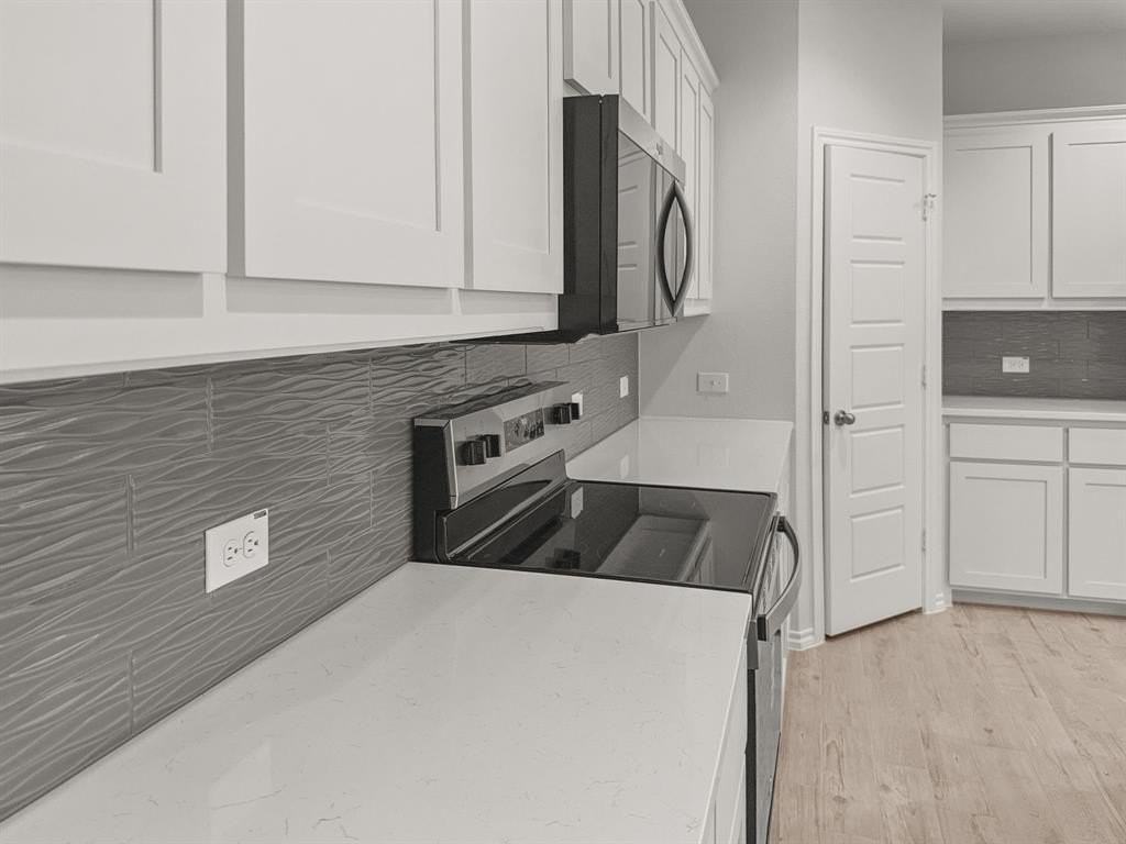 1908 Iris Rd - Photo 7 of 30