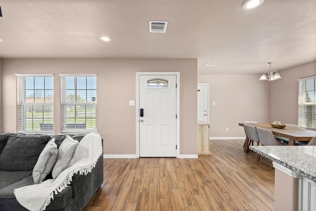 300 Lipscomb St - Photo 3 of 22