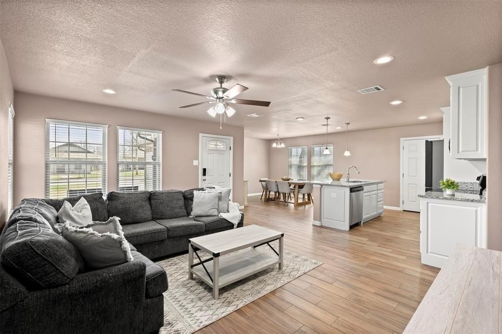 300 Lipscomb St - Photo 5 of 22