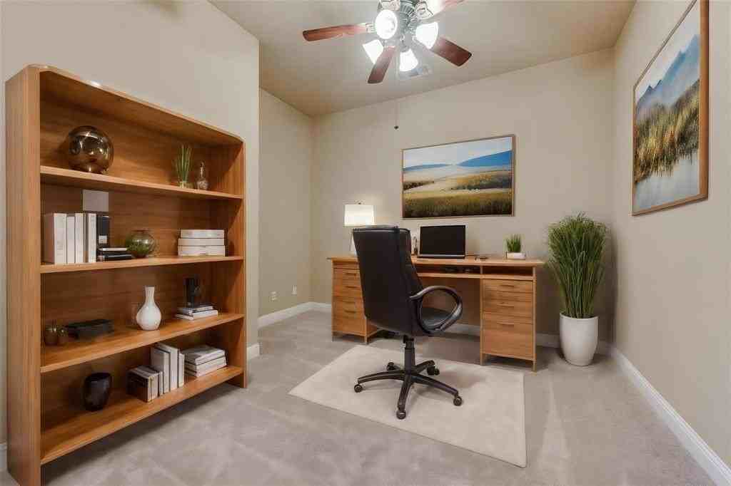 1003 Brook Hollow Dr - Photo 5 of 24