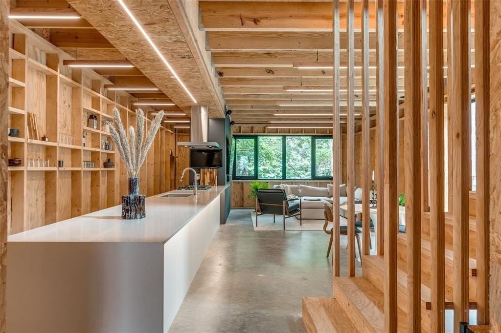 905 Blackland Ct - Photo 4 of 25