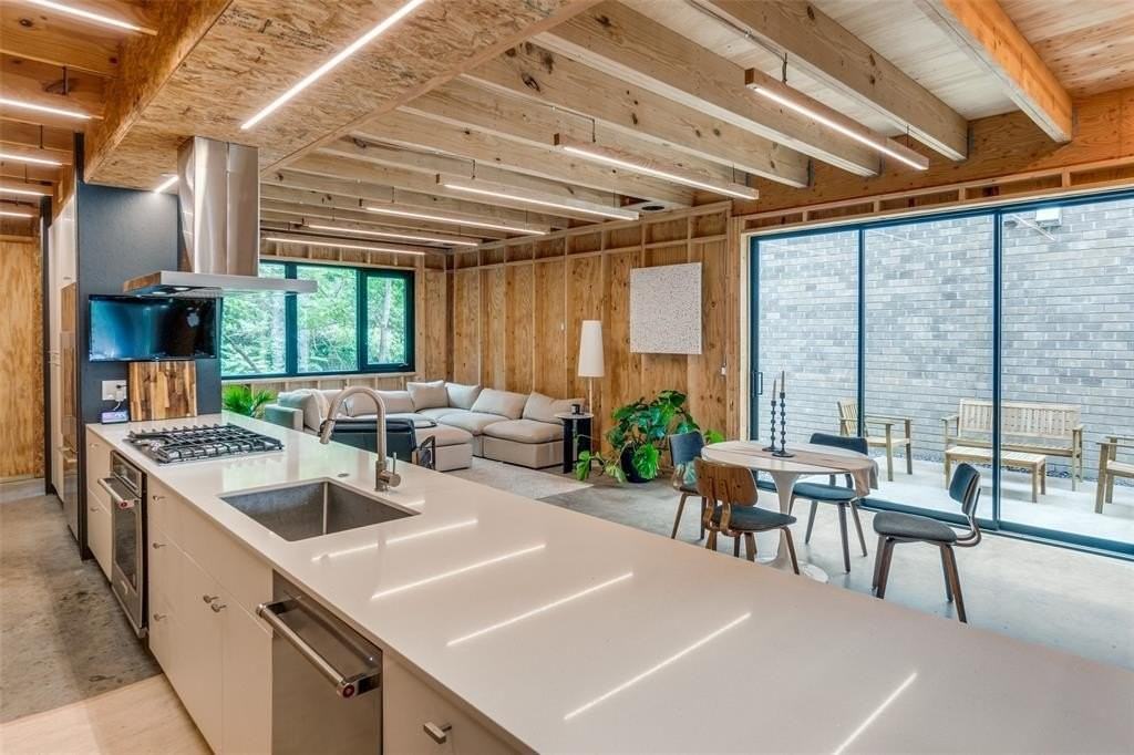 905 Blackland Ct - Photo 6 of 25